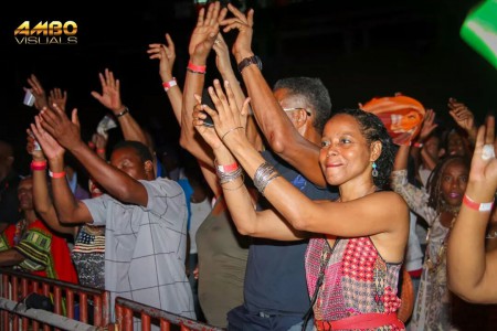 happy crowd
